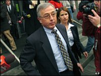 _45473352_judge_ap226b.jpg
